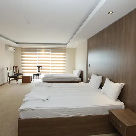 Ny World Hotel