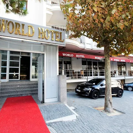 Ny World Hotel *